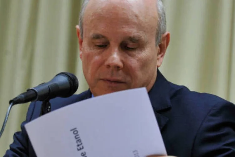 
	Mantega lembrou que o governo federal enviou ao Congresso Nacional um projeto de lei que muda a indexa&ccedil;&atilde;o da d&iacute;vida de&nbsp;estados&nbsp;e munic&iacute;pios
 (Antonio Cruz/ABr)