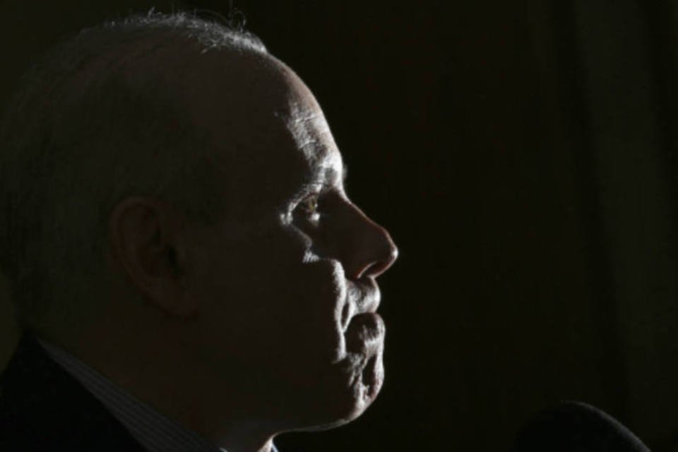 Mantega tem confiança de Dilma e permanecerá na Fazenda