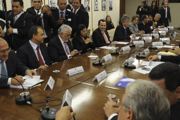 Guido Mantega se reúne com governadores para falar de ICMS: em abril, o Senado aprovou a unificação do ICMS interestadual em 4% para mercadorias importadas (Elza Fiúza/ABr)