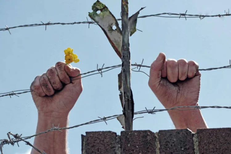 Senhores da repressão (Thinckstock)