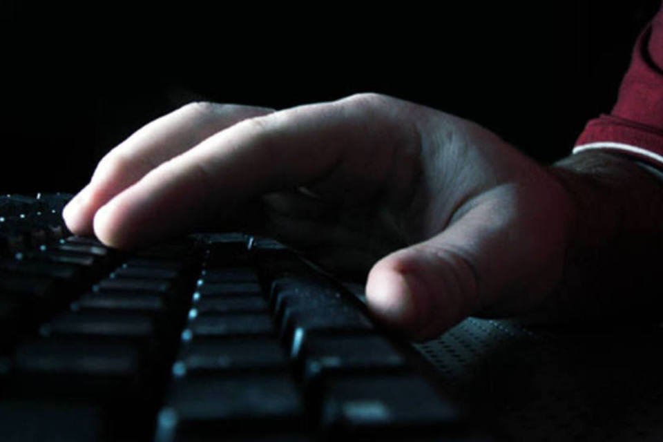 EUA aumentam alerta sobre ataques cibernéticos