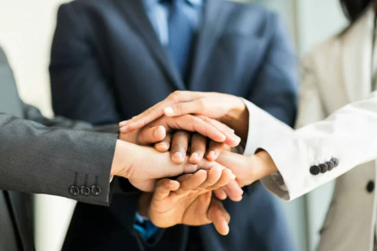 
	Trabalho em equipe: estabelecer metas pode parecer uma tarefa simples, mas definitivamente n&atilde;o &eacute;
 (Thinkstock)
