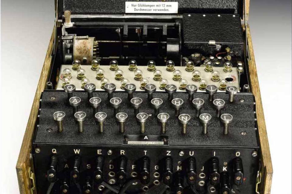 Rara máquina de criptografia nazista é vendida a US$ 233 mil