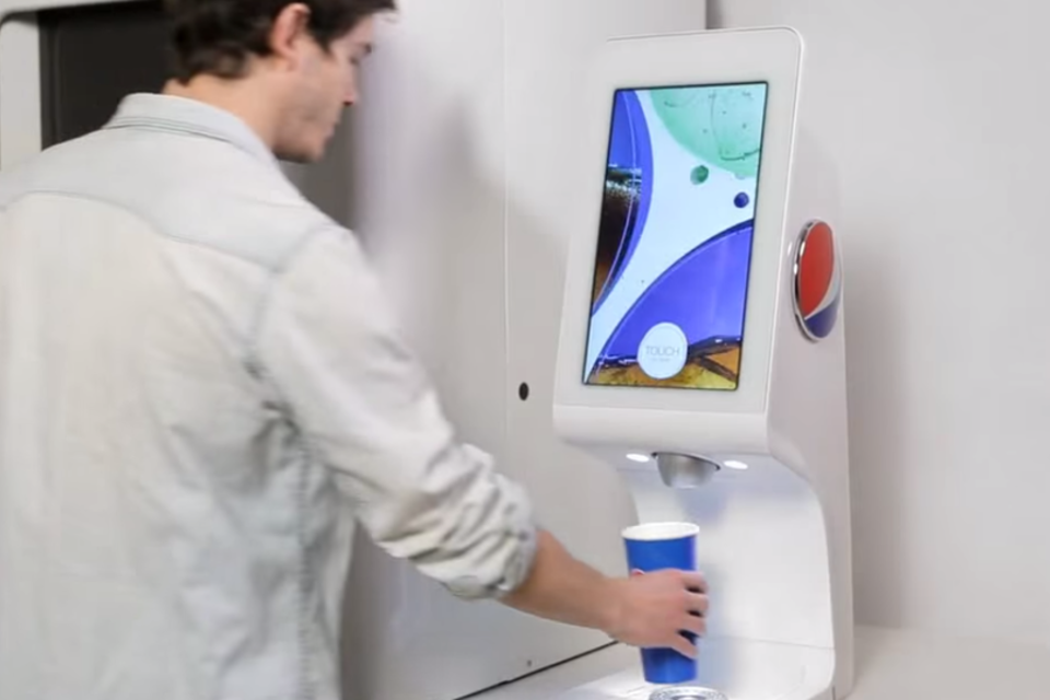 Nova máquina da PepsiCo permite personalizar refrigerantes