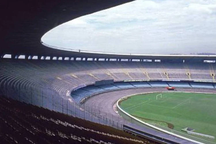Maracanã: o financiamento para o Maracanã atingiu o teto estabelecido para as operações da linha especial para reforma e construção de estádios do BNDES (.)