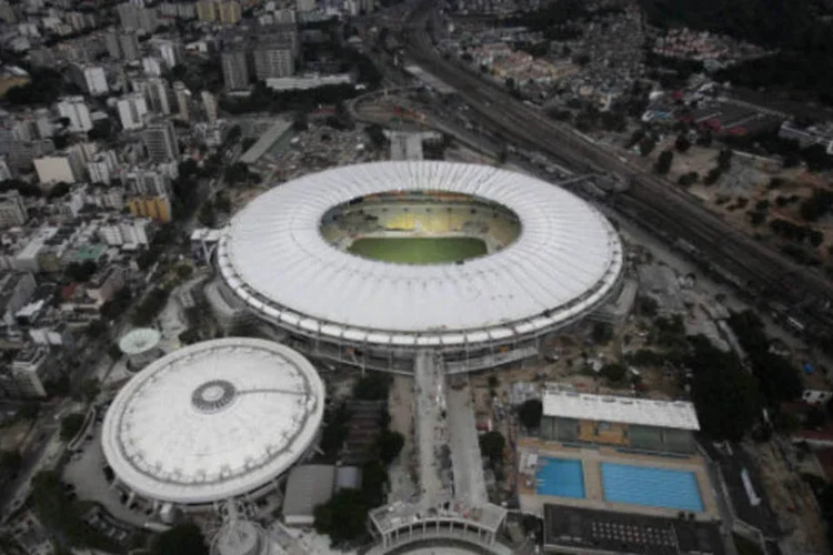 
	Vista a&eacute;rea do est&aacute;dio do Maracan&atilde;, no Rio de Janeiro: amanh&atilde;, dia da partida, 13 ruas no entorno do Maracan&atilde; ser&atilde;o interditadas ou ter&atilde;o esquema especial de tr&aacute;fego, das 16h &agrave;s 23h.
 (REUTERS/Ricardo Moraes)