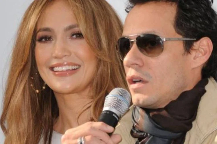 Jennifer Lopes e o marido Marc Anthony, que deve impostos à cidade de Nova York