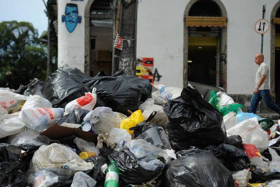 As cidades onde a coleta de lixo virou serviço de luxo