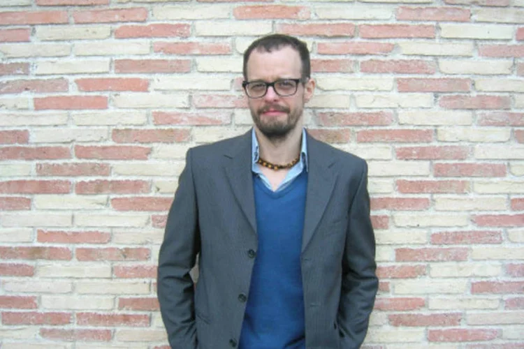 
	Marcello Quintanilha: a obra foi lan&ccedil;ada na Fran&ccedil;a como Tungst&egrave;ne, pela editora &Ccedil;&agrave; et L&agrave;, em 2015
 (Divulgação)