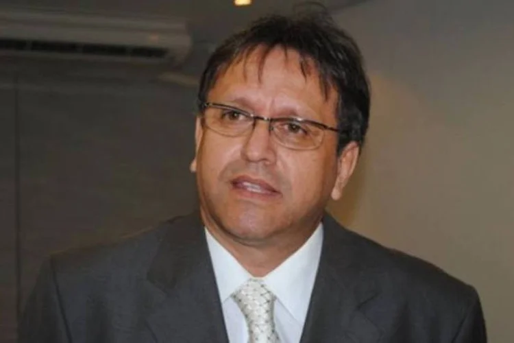 
	Marcelo de Carvalho Miranda, governador do TO: de acordo com o requerimento da Procuradoria, Miranda teria arrecadado recursos que n&atilde;o constam da conta banc&aacute;ria aberta para a campanha
 (Divulgação)