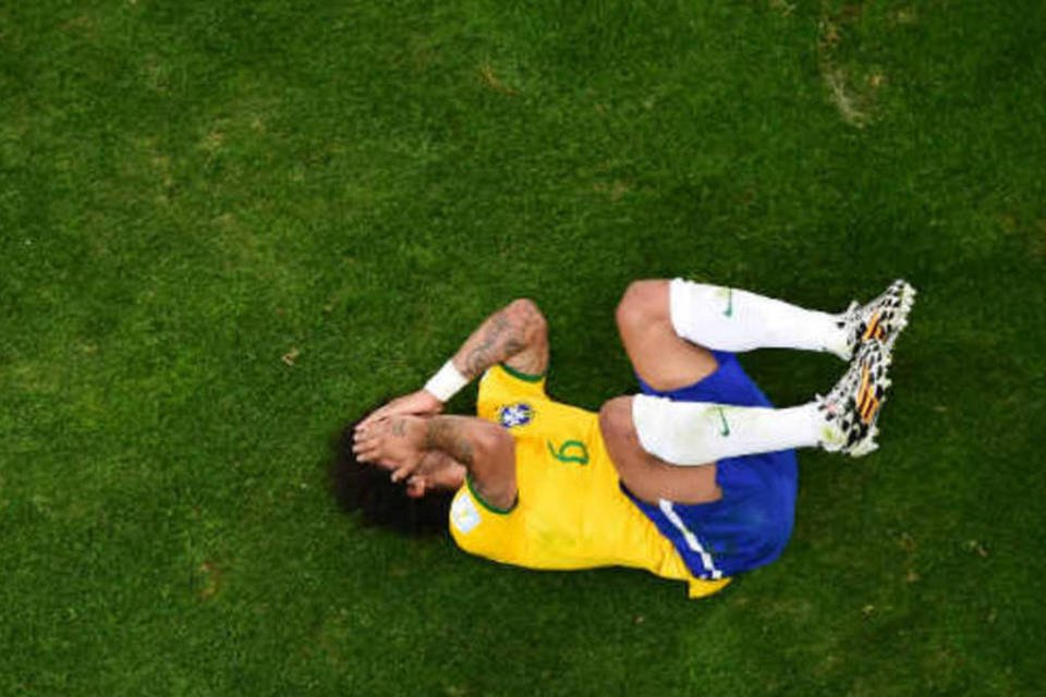 Por que o Brasil não para de ser rebaixado?