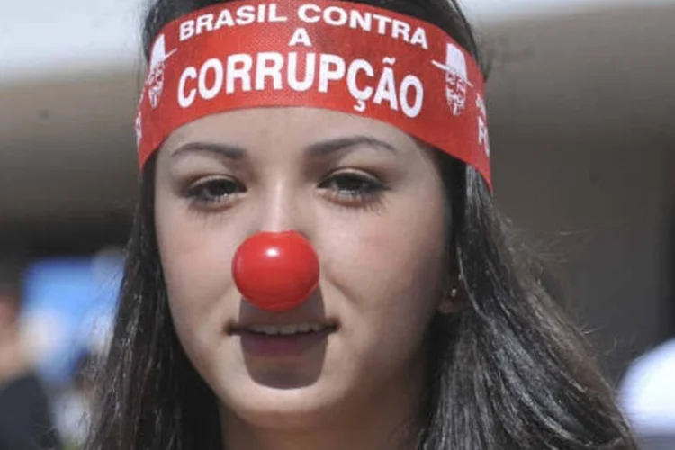 
	Marcha Contra a Corrup&ccedil;&atilde;o: segundo especialista, os jovens n&atilde;o se empenham suficientemente para reduzir desvios
 (Antonio Cruz/Agência Brasil/Agência Brasil)