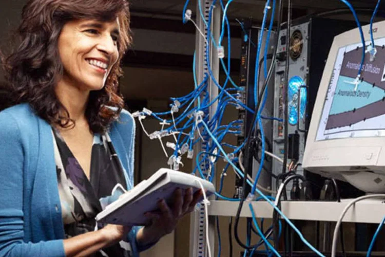 
	Marcia Barbosa: seu pr&ecirc;mio e o das outras quatro destacadas eleva a 77 o n&uacute;mero total de premiadas desde o in&iacute;cio deste programa da Unesco e da L&quot;Or&eacute;al
 (L’Oreal Unesco For Women in Science)