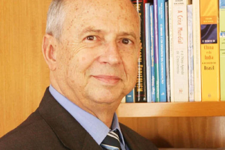 Marcílio Marques Moreira: Brasil precisa de reformas da previdência e tributária para crescer no longo prazo (Lula Aparício/Divulgação)
