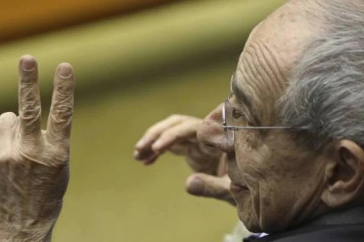 O advogado Márcio Thomaz Bastos, ex-ministro da Justiça, representa José Roberto Salgado, ex-dirigente do Banco Rural (Fabio Rodrigues Pozzebom/Agência Brasil)
