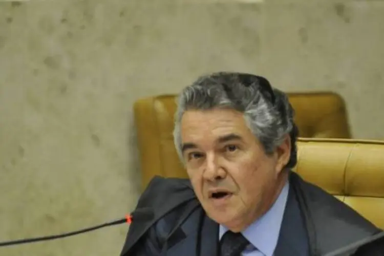 Marco Aurélio: no final de seu voto, Marco Aurélio chamou nominalmente os demais ministros presentes e afirmou que eles devem cumprir seu dever (José Cruz/Agência Brasil)