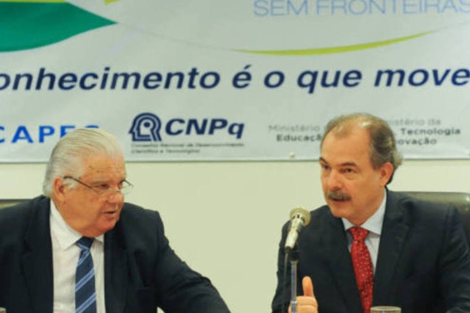 Mercadante defende investimentos em pesquisa