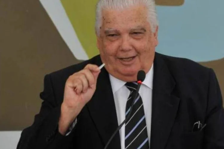 
	Marco Antonio Raupp: &quot;PMDB n&atilde;o est&aacute; colocando a faca no pesco&ccedil;o da presidente neste momento em que o Brasil precisa de unidade, n&atilde;o de crise pol&iacute;tica&quot;, disse
 (Antônio Cruz/ABr)
