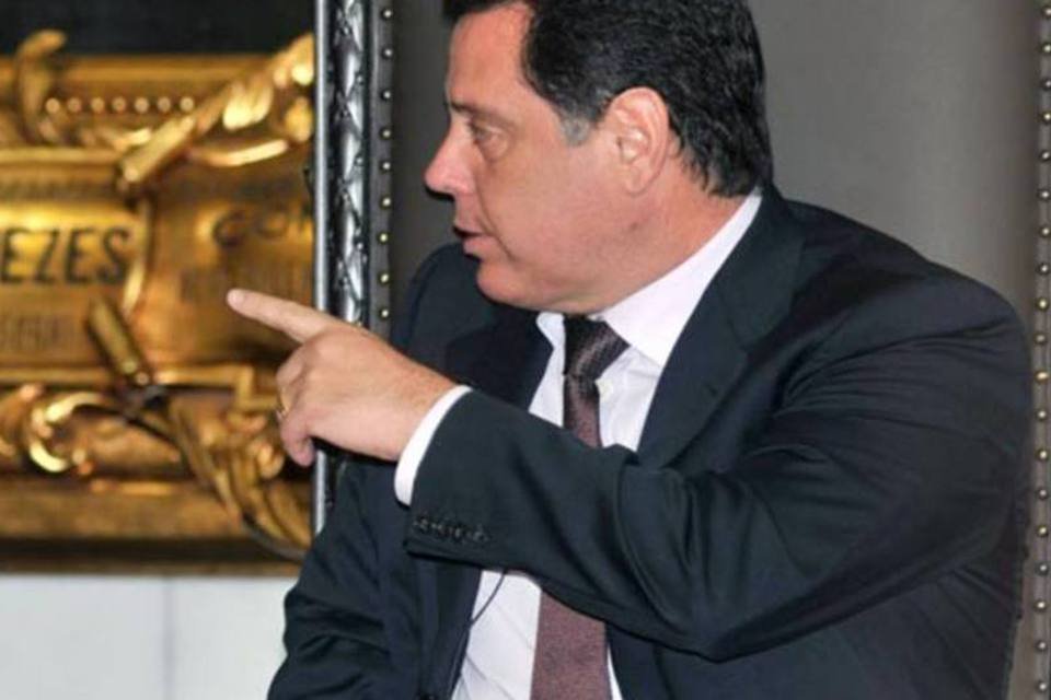 Perillo tentará provar à CPI que não negociou com Cachoeira