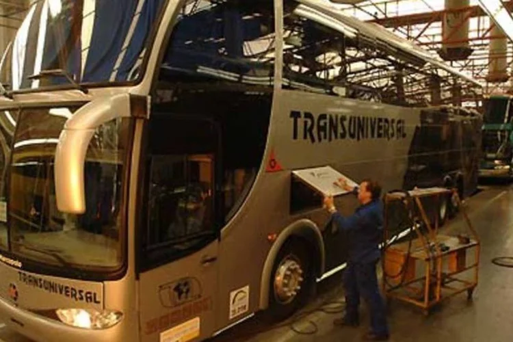 Fábrica da Marcopolo no RS: Brasil responderá por 17.000 veículos (.)
