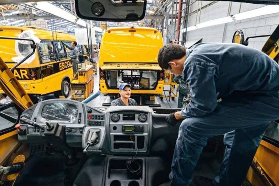 Marcopolo: fabricante de carrocerias de ônibus informou nesta segunda-feira a suspensão de atividades em suas fábricas no Brasil (Germano Lüders/Exame)