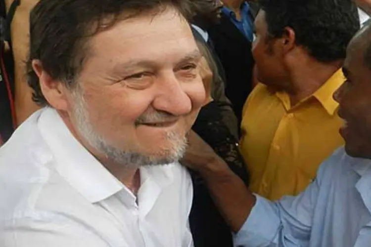 
	Marcos Zerbini (PSDB-SP): deputado&nbsp;chegou a ser arremessado com a for&ccedil;a do deslocamento de ar e caiu sobre pedras
 (Divulgação)