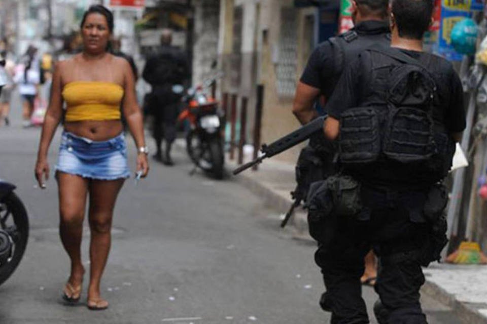 Traficantes fazem novos disparos de metralhadora na Maré