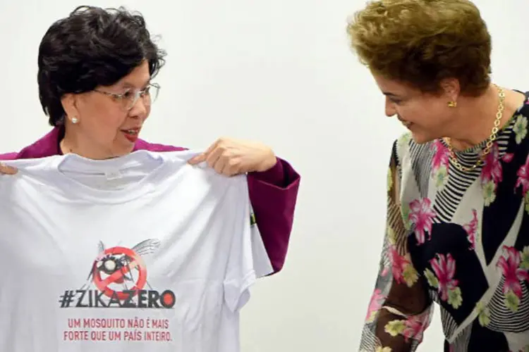 
	Dilma Rousseff e Margaret Chan: o objetivo da visita &eacute; discutir as a&ccedil;&otilde;es do governo brasileiro no combate ao v&iacute;rus zika e ao mosquito Aedes aegypti
 (Evaristo Sá / AFP)
