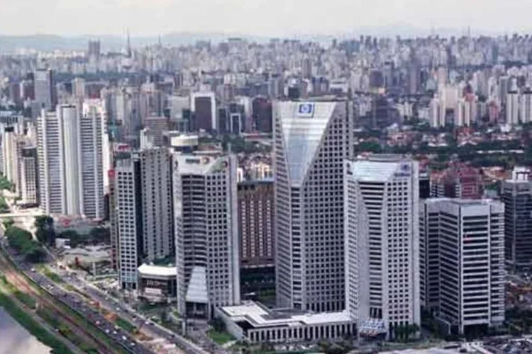 O objetivo do uso de helicopteros é identificar criminosos e prendê-los em flagrante (SP Turis)