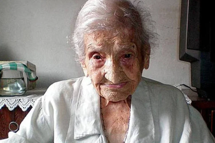 Em seu depoimento ao Guinness, Vó Quita atribuiu sua longevidade a uma dieta saudável e à herança genética (Guinness World Records/Divulgação)