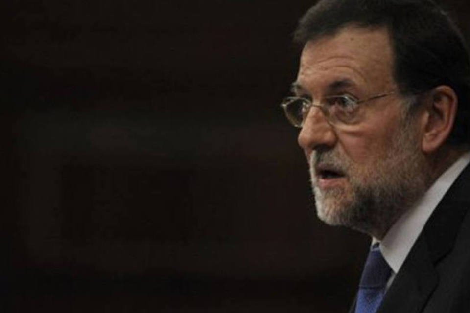 Rajoy admite dificuldade causada por déficit espanhol