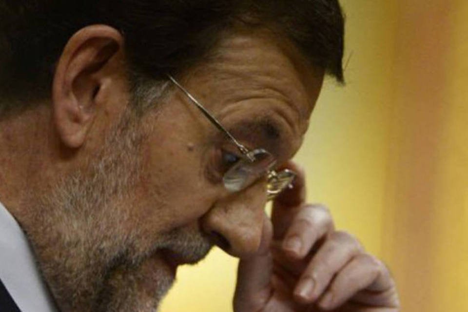 Espanha continuará em recessão em 2013, segundo FMI