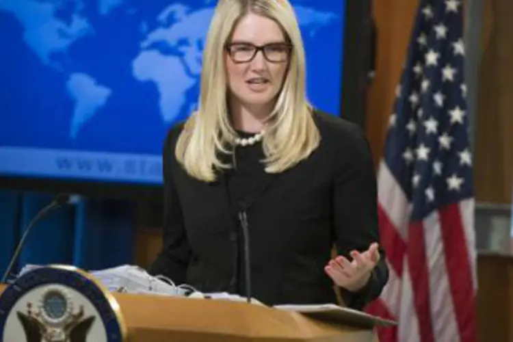 
	Marie Harf: &quot;n&atilde;o &eacute; uma viola&ccedil;&atilde;o da Conven&ccedil;&atilde;o de Viena sobre rela&ccedil;&otilde;es diplom&aacute;ticas que um pa&iacute;s imponha um limite ao tamanho de uma miss&atilde;o estrangeira&quot;
 (AFP)