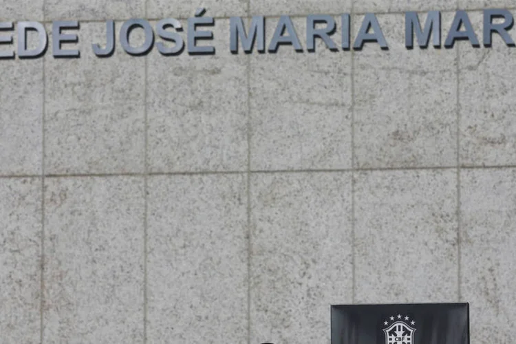 
	Sede da CBF, no Rio de Janeiro, ainda com o nome de Jos&eacute; Maria Marin
 (REUTERS/Ricardo Moraes)