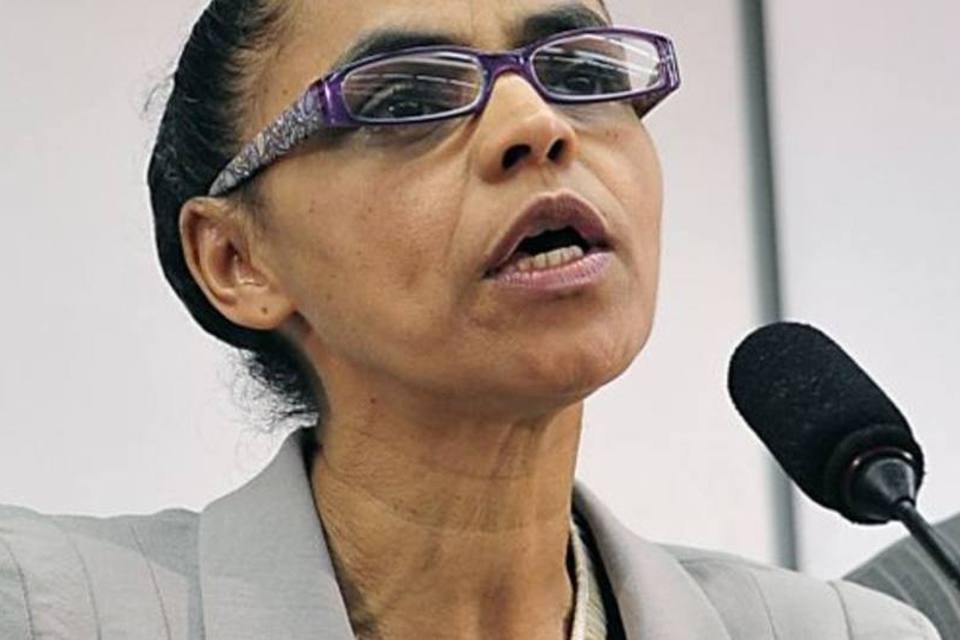 Marina Silva quer coletar assinaturas para barrar Código