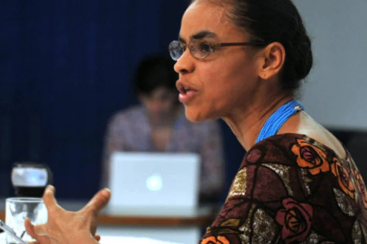 Marina Silva, candidata do PV à Presidência, acredita que deve se fazer pressão sobre o Senado para não aprovar mudanças no novo Código Florestal (Valter Campanato/ABr)