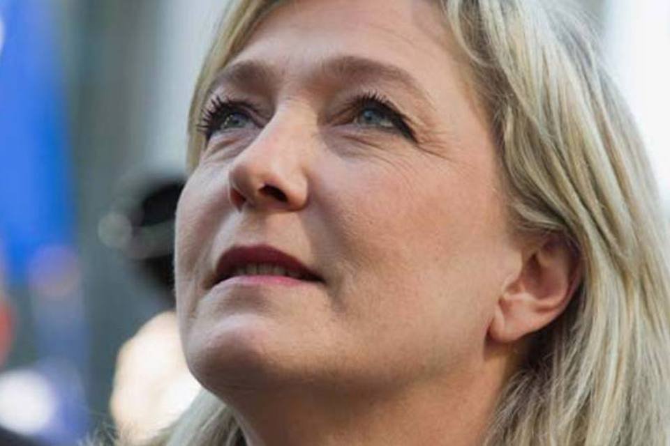 Para Le Pen, França deve se armar contra terrorismo do Islã