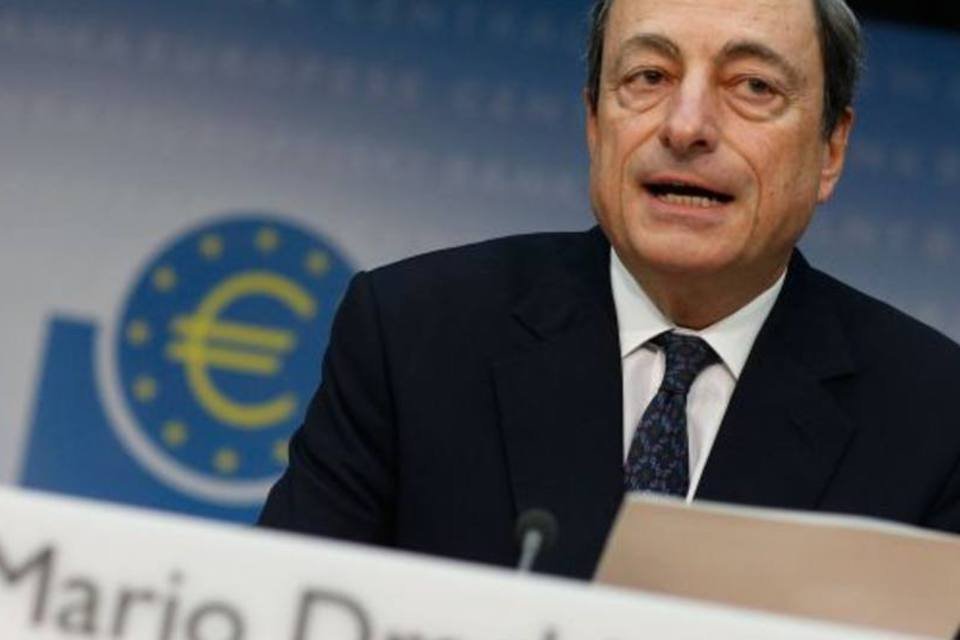 Draghi elogia avanços de países europeus endividados