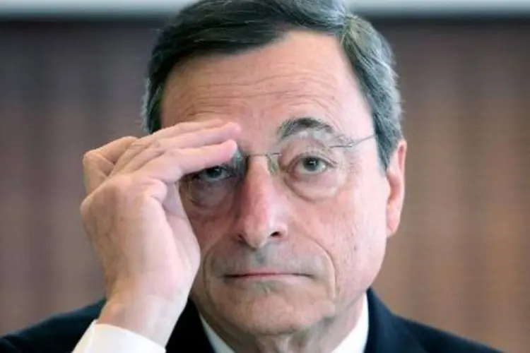 
	O presidente do BCE, Mario Draghi: a infla&ccedil;&atilde;o tem ficado abaixo da meta do BCE por quase tr&ecirc;s anos
 (Daniel Roland/AFP)
