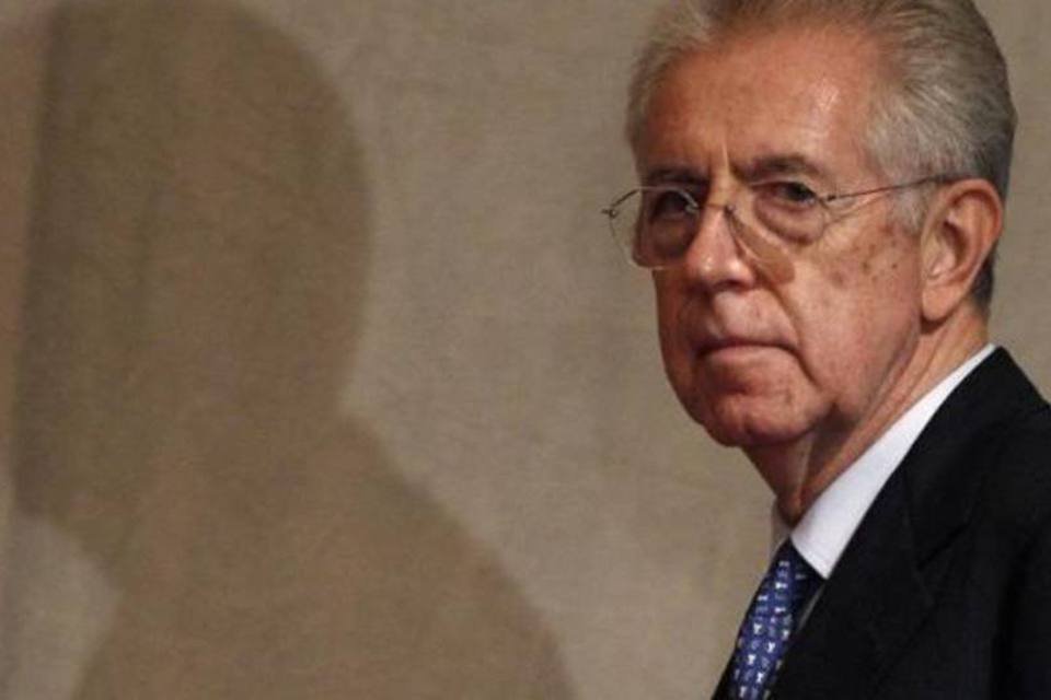 Senado italiano aprova governo de Mario Monti