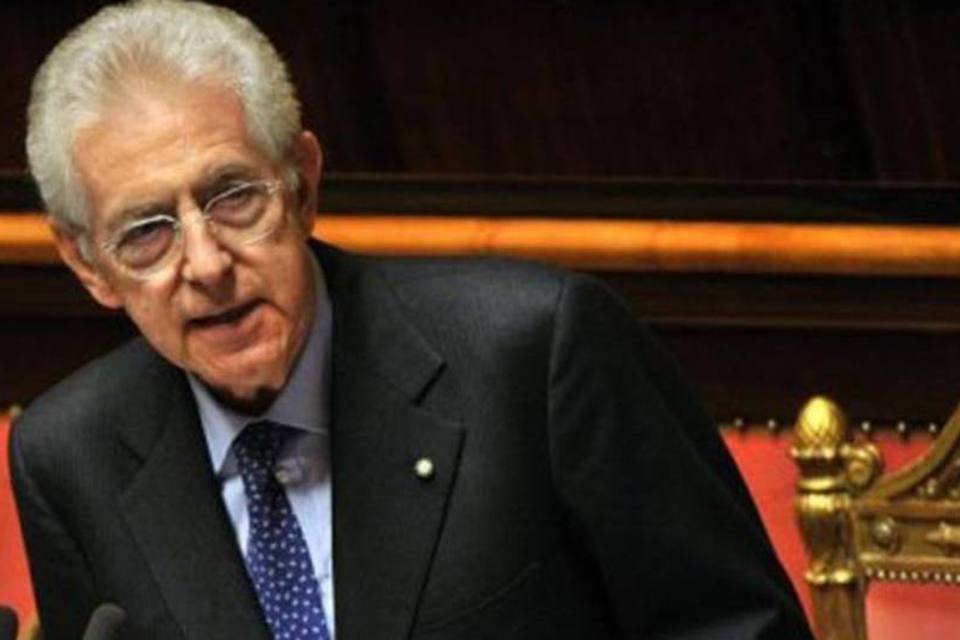 Monti promete rigor e crescimento e defende o euro