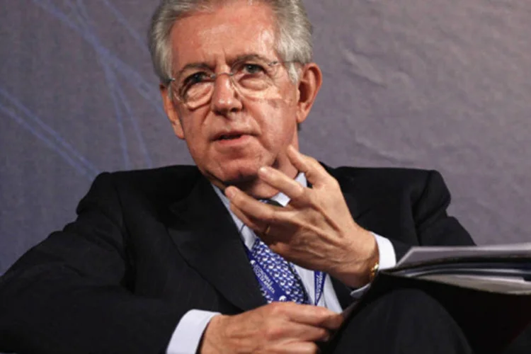 O nome de Monti à frente do novo governo parece agradar a maioria das forças políticas do país e inclusive teria recebido sinal verde do próprio Berlusconi (Vittorio Zunino Celotto/Getty Images)