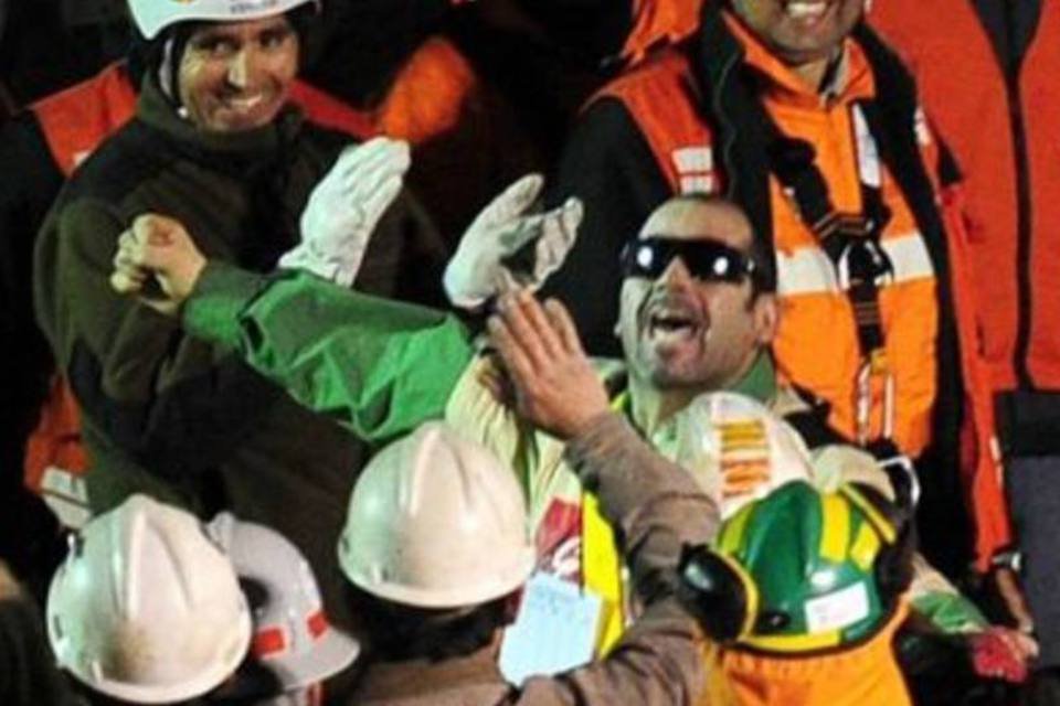 Trabalhador resgatado no Chile critica setor de mineração no país