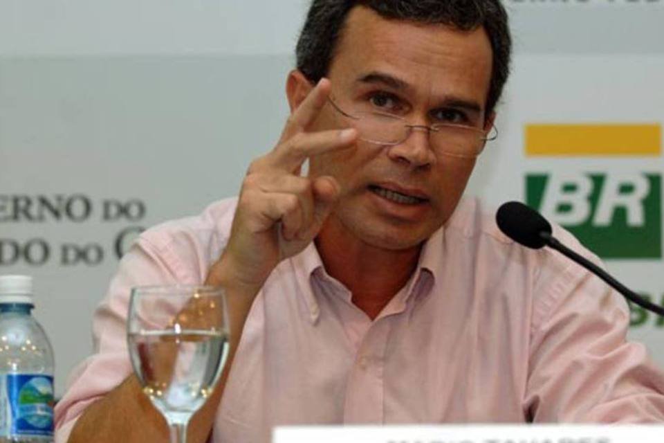 Petrobras lança pedra fundamental de refinaria no Ceará