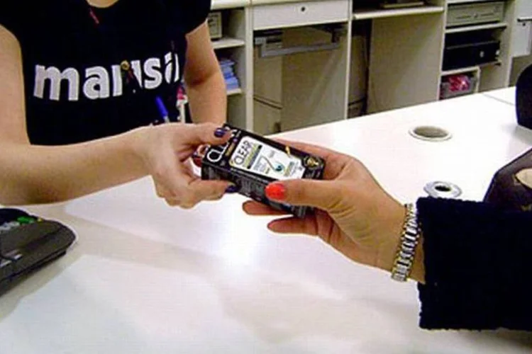 Ação pretende distribuir nos caixas das lojas 200 mil amostras (Divulgação)