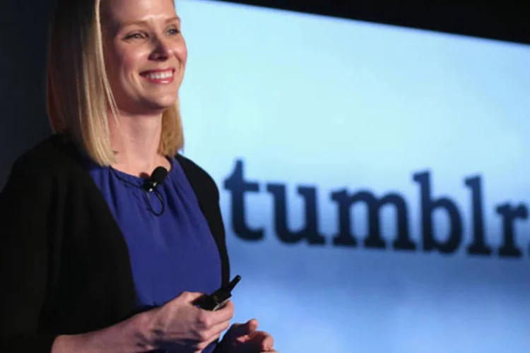 
	Marissa Mayer, CEO do Yahoo!: h&aacute; menos de um ano no comando da empresa, Marissa j&aacute; adquiriu Tumblr e repaginou o app Tempo, o Flickr e, agora, a p&aacute;gina inicial de buscas
 (.)