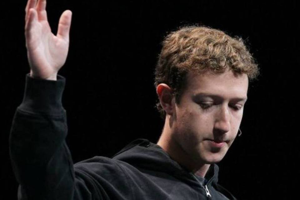 Mark Zuckerberg admite decepção após IPO