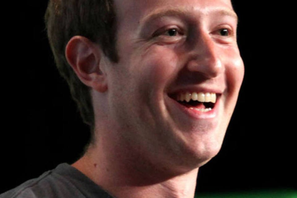 Zuckerberg vai vender US$2,3 bi em ações do Facebook