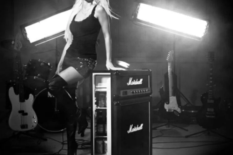 Marshall: a queridinha dos fãs de guitarras venderá frigobar estilizado (Divulgação)