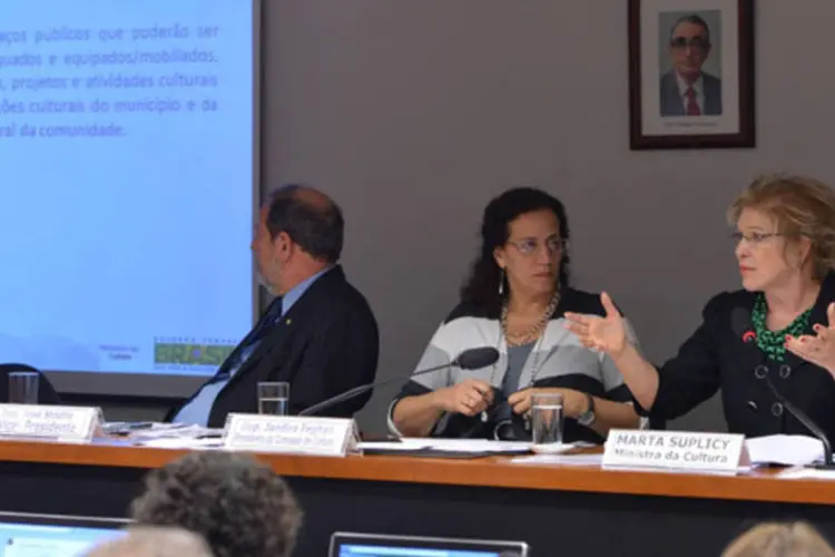 Ministra da Cultura, Marta Suplicy, participa de reunião na Comissão de Cultura da Câmara
 (Valter Campanato/ABr)